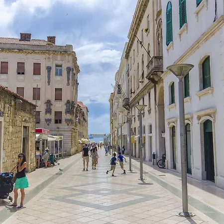 Lutikano * Split