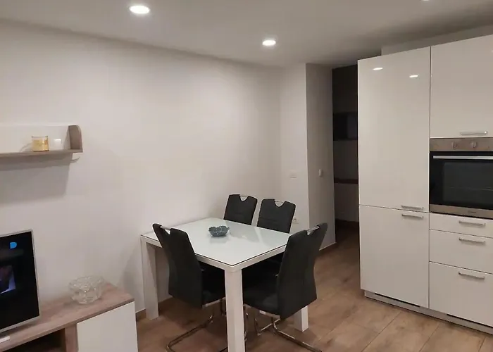 Apartament Lutikano *